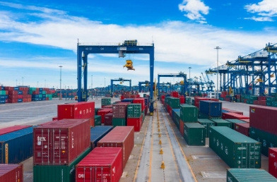 寧波貨運(yùn)公司將繼續(xù)以更加開放、包容的姿態(tài)，迎接每一個挑戰(zhàn)與機(jī)遇