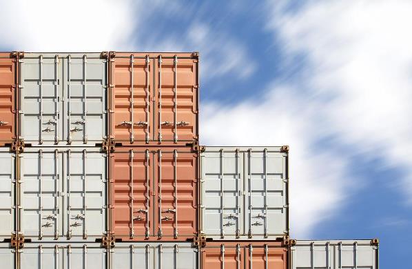 青島貨代在國際貿(mào)易發(fā)展中的地位如何？提供哪些服務(wù)？