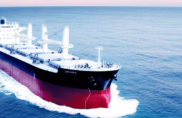 青島的海運(yùn)業(yè)不僅僅是一個(gè)經(jīng)濟(jì)產(chǎn)業(yè)，更是一種文化的傳承和延續(xù)