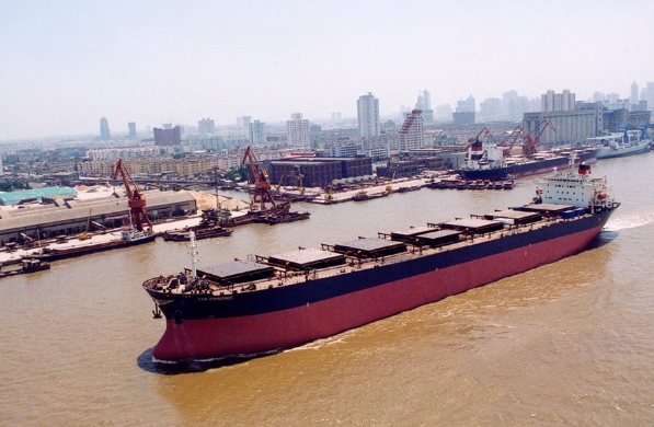 青島散貨船運輸公司憑借其獨到的觀點，在航運領(lǐng)域取得了顯著成就