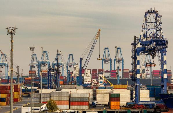 天津貨代在國內(nèi)外貿(mào)易中發(fā)揮著重要作用